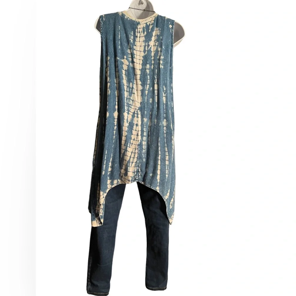 NWT.  VEST/CARDIGAN by Sacred Threads   S/M.    BL/RD 04 - Picture 3 of 5